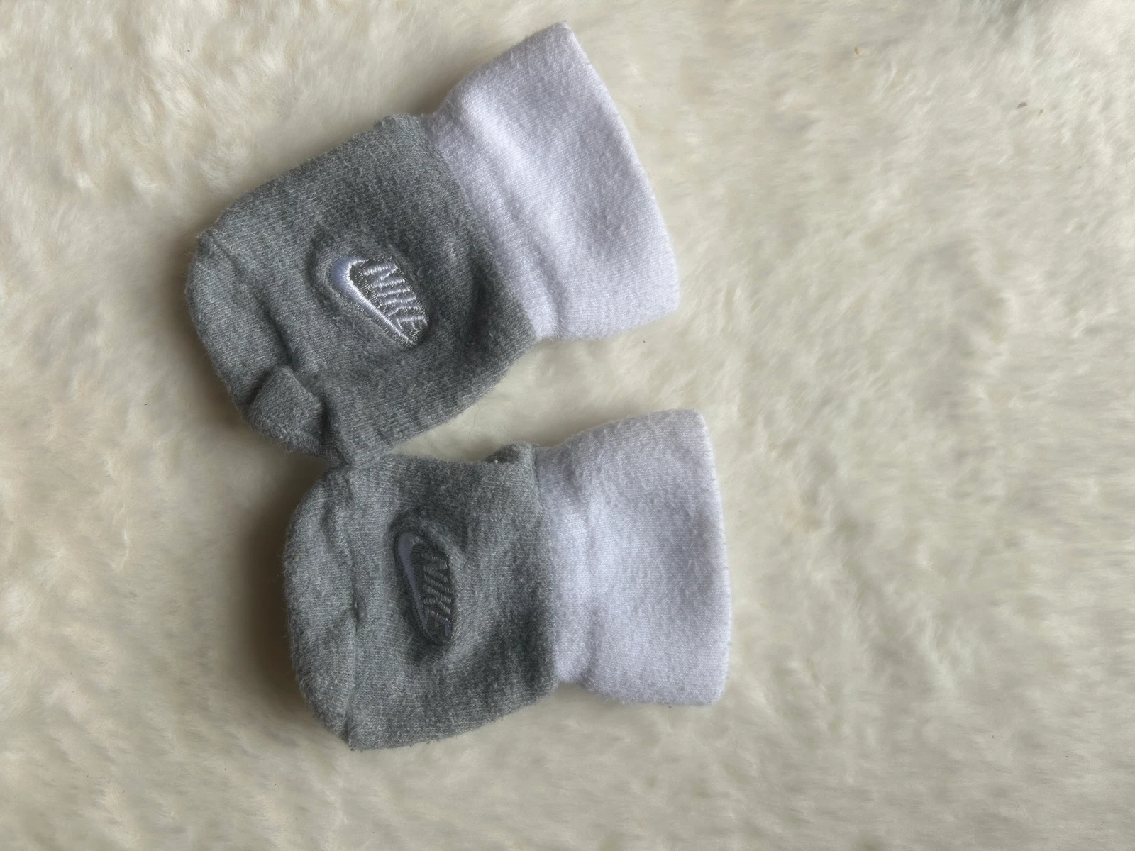 Conjunto Boné + Meias Nike bebê • Tamanho 6/12 meses – photo 5